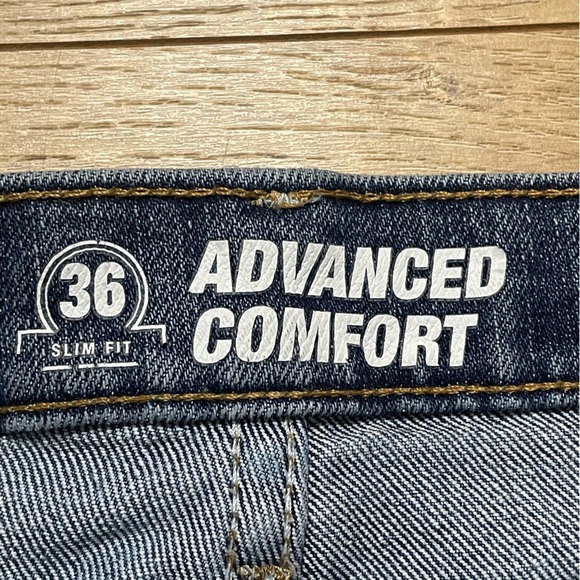 WRANGLER MEN'S MEDIUM WASH HIGH RISE ORIGINAL COWBOY BOOTCUT JEANS 32X32 - Picture 7 of 9